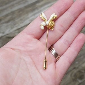 Vintage bee hat pin